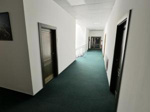 Pronájem skladu, Chomutov, Pražská, 7300 m2