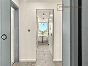 Prodej bytu 3+1, Praha - Bohnice, Dolákova, 78 m2