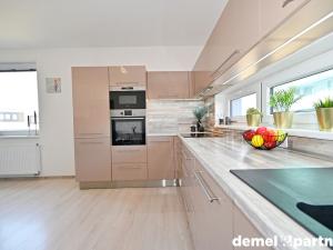 Pronájem bytu 2+kk, Praha, Mrázkova, 46 m2