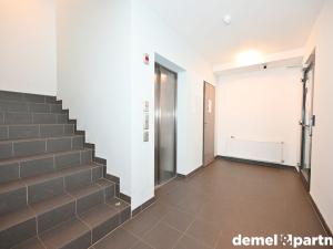 Pronájem bytu 2+kk, Praha, Mrázkova, 46 m2