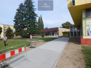 Prodej obchodního prostoru, Bruntál, Jesenická, 584 m2