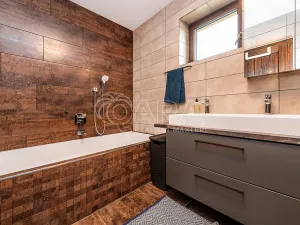 Prodej rodinného domu, Bukvice, 158 m2