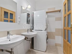 Pronájem bytu 4+kk, Praha, Kateřinská, 120 m2
