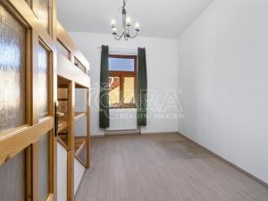 Pronájem bytu 4+kk, Praha, Kateřinská, 120 m2