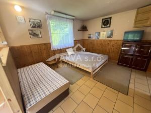 Prodej rodinného domu, Strašice, 1059 m2