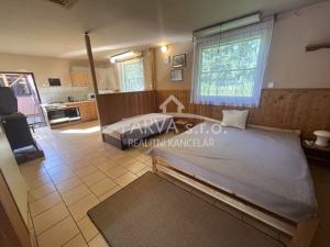 Prodej rodinného domu, Strašice, 1059 m2
