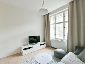 Pronájem bytu 2+kk, Praha - Vinohrady, Lucemburská, 50 m2
