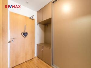 Pronájem bytu 2+kk, Praha - Žižkov, Ke kapslovně, 70 m2