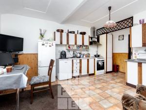 Prodej rodinného domu, Mirošovice, V Lipách, 210 m2
