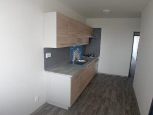 Pronájem bytu 3+1, Praha, Ke kurtům, 82 m2
