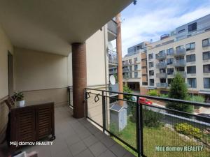Pronájem bytu 2+kk, Praha - Dejvice, Lindleyova, 50 m2