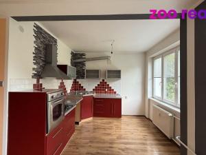 Pronájem bytu 3+1, Chomutov, Vítězslava Nezvala, 64 m2