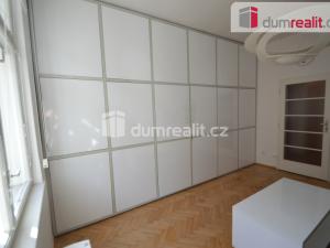 Pronájem bytu 2+kk, Praha - Břevnov, Ve Střešovičkách, 45 m2