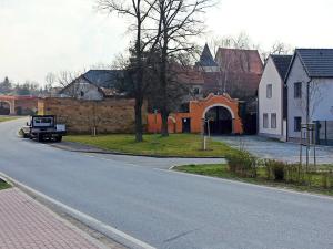 Prodej komerční nemovitosti, Vykáň, 450 m2