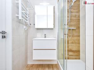Pronájem bytu 2+kk, Praha - Hloubětín, Kardašovská, 43 m2