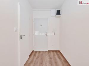 Pronájem bytu 2+kk, Praha - Hloubětín, Kardašovská, 43 m2