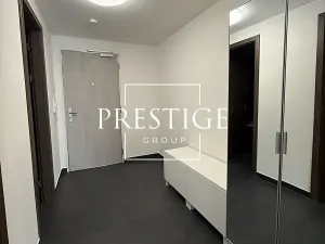 Pronájem bytu 2+kk, Praha - Vysočany, Poděbradská, 60 m2