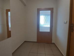 Pronájem bytu 1+kk, Valašské Meziříčí - Krásno nad Bečvou, Nádražní, 33 m2