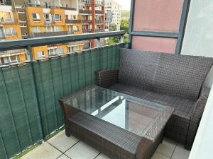 Pronájem bytu 2+kk, Praha - Vysočany, Pod Harfou, 58 m2