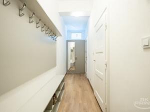 Prodej bytu 2+kk, Praha - Nusle, U Svépomoci, 56 m2