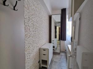 Pronájem bytu 1+kk, Praha - Radotín, Vinohrady, 19 m2