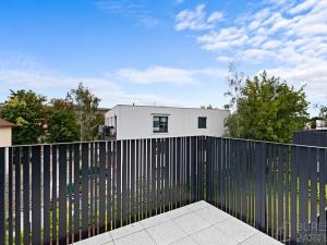 Pronájem bytu 2+kk, Praha - Ruzyně, Stochovská, 51 m2