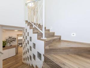 Prodej kanceláře, Praha - Suchdol, Osvobození, 314 m2