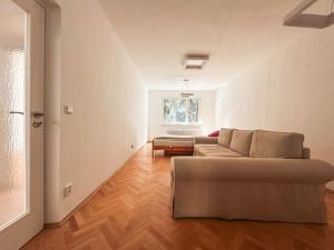 Pronájem bytu 3+1, Praha - Břevnov, Boučkova, 72 m2
