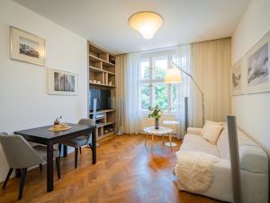 Pronájem bytu 2+kk, Praha - Nusle, Bartoškova, 50 m2