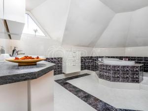 Prodej rodinného domu, Mladá Boleslav - Mladá Boleslav III, Prostřední, 290 m2