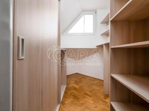 Prodej rodinného domu, Mladá Boleslav - Mladá Boleslav III, Prostřední, 290 m2