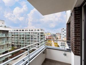 Pronájem bytu 2+kk, Praha - Třebonice, Thomasova, 46 m2