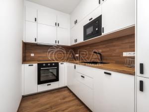 Pronájem bytu 2+kk, Praha - Třebonice, Thomasova, 46 m2