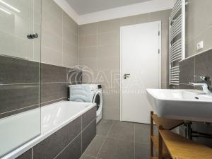 Pronájem bytu 2+kk, Praha - Třebonice, Thomasova, 46 m2