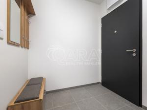 Pronájem bytu 2+kk, Praha - Třebonice, Thomasova, 46 m2
