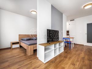 Pronájem bytu 2+kk, Praha - Třebonice, Thomasova, 46 m2