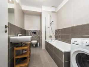 Pronájem bytu 2+kk, Praha - Třebonice, Thomasova, 46 m2
