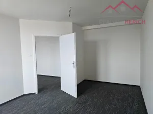 Pronájem bytu 2+kk, Chomutov, Žižkovo náměstí, 50 m2