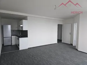 Pronájem bytu 2+kk, Chomutov, Žižkovo náměstí, 50 m2