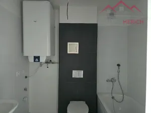 Pronájem bytu 2+kk, Chomutov, Žižkovo náměstí, 50 m2