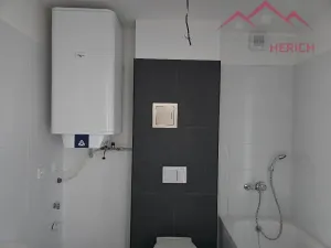 Pronájem bytu 2+kk, Chomutov, Žižkovo náměstí, 50 m2