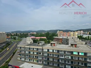 Pronájem bytu 1+kk, Chomutov, Žižkovo náměstí, 35 m2