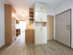 Prodej bytu 2+1, Moravský Krumlov, Sídliště, 51 m2