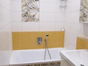 Pronájem bytu 2+kk, Praha, Katovická, 42 m2