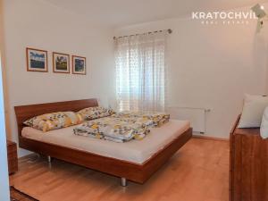 Pronájem bytu 3+kk, Praha - Podolí, Na hřebenech II, 109 m2