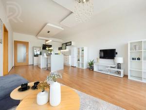 Prodej bytu 2+kk, Praha - Kamýk, Papírníkova, 70 m2