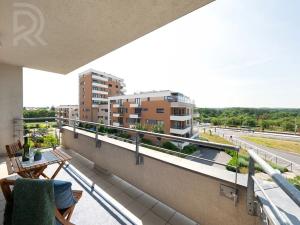 Prodej bytu 2+kk, Praha - Kamýk, Papírníkova, 70 m2
