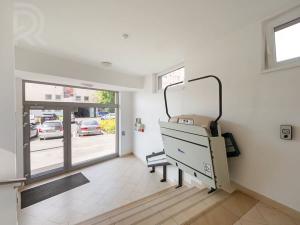 Prodej bytu 2+kk, Praha - Kamýk, Papírníkova, 70 m2