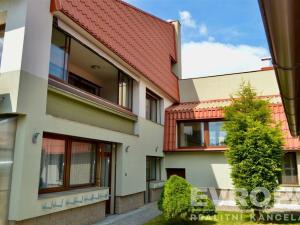 Prodej rodinného domu, Uhlířské Janovice, Kolínská, 495 m2