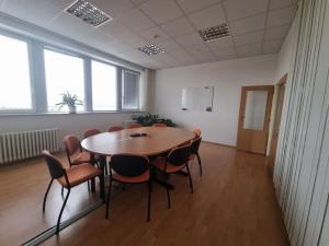 Pronájem kanceláře, Praha - Čakovice, Oderská, 122 m2